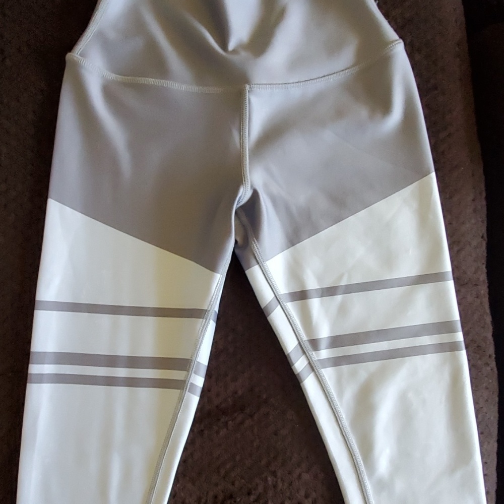 Alo Yoga high waist airlift leggings